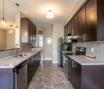 For Lease - 712 Brian Good Avenue, Blossom Park - Airport and Area,... - Photo 6