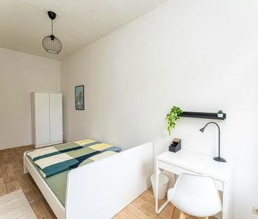 Sterndamm 75.2 75.3 - Photo 1