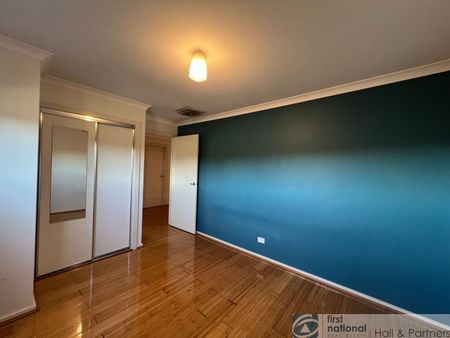 35 Kyla Avenue, Dandenong - Photo 3