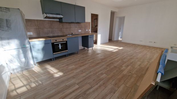 Saint victoret dans un petit immeuble un appartement de type 2 meublé, - Photo 1