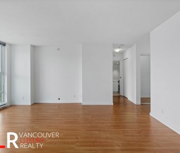 Condo in Downtown Vancouver, BC - Photo 4