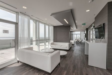 For Lease - 2087 Fairview Street Unit# 2307, Burlington, Ontario - Photo 2