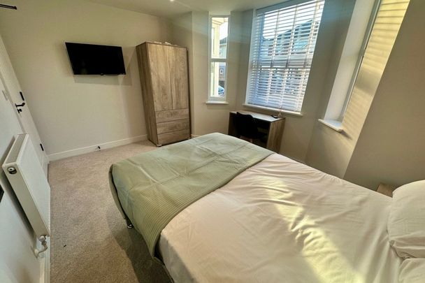 Highfield Road - Photo 1