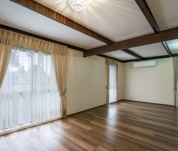 318 Parkland Crescent, Lavington - Photo 1