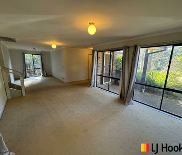7 Gray Place, Sunshine Bay NSW - Photo 2