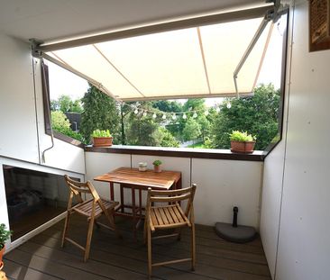 charmante 2.5-Zimmerdachwohnung nähe Rosengartens - Photo 3