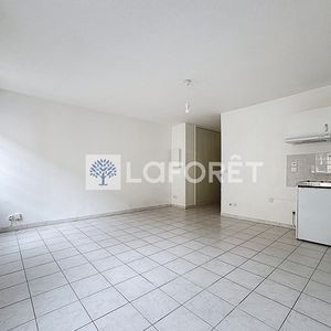 Apartment - Photo 2