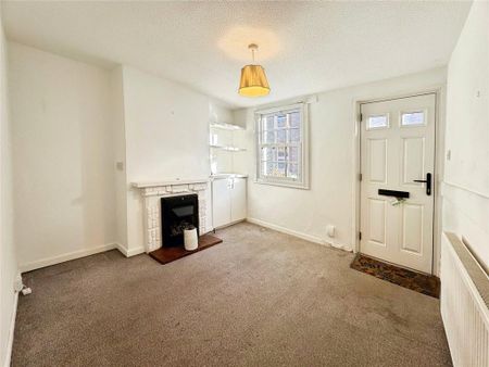 2 bedroom terraced house to rent - Photo 2