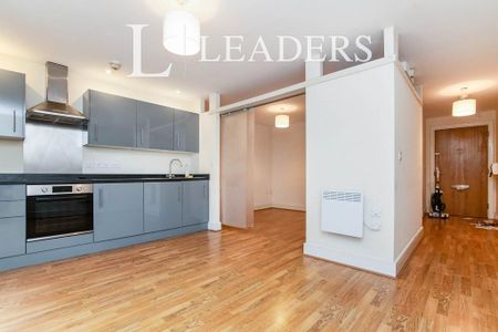 1 bedroom flat to rent - Photo 4