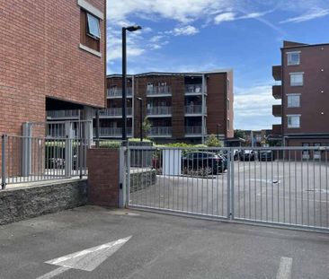 Modern & Stylish Living in the Heart of Hobsonville Point - Photo 2