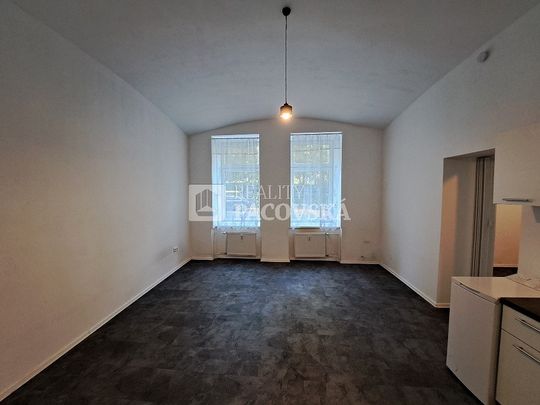 Pronájem bytu 1+kk 38 m² - Фото 1