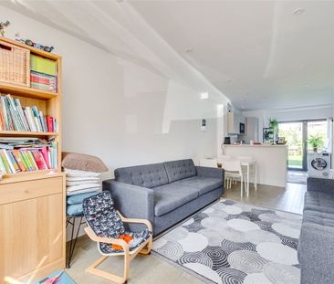 A modern property finished to a high standard throughout providing ... - Photo 2