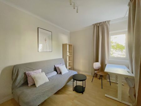 Słoneczne, odświeżone, duża widna kuchnia - Zdjęcie 3