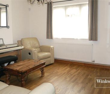 2 bedroom semi-detached house to rent - Photo 6