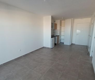 location Appartement T2 DE 38m² À NIMES - Photo 4