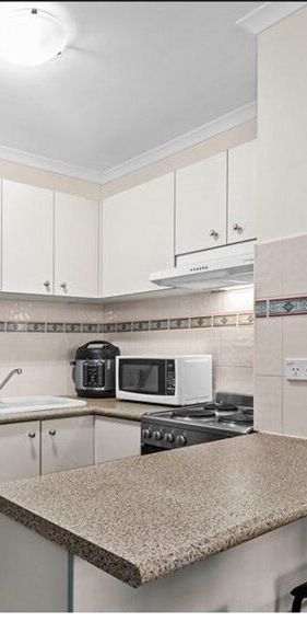 A Quiet Sanctuary Away from The Bustle of The Inner-City - Photo 1