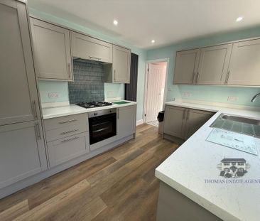 3 bedroom terraced house to rent - Photo 5