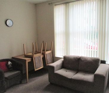 19a Dunluce Avenue, Queens Quarter!, Belfast, BT9 7AW - Photo 2