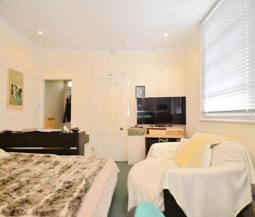 Studio to rent - Photo 6