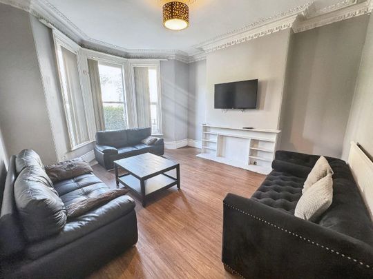 Lipson Road, Plymouth - Photo 1