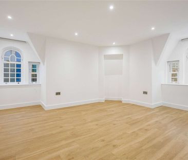 A newly refurbished third floor two bedroom flat. - Photo 6