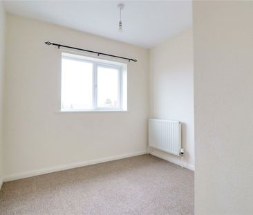 West Grove, Barton-upon-Humber, Lincolnshire, DN18 5AG - Photo 6