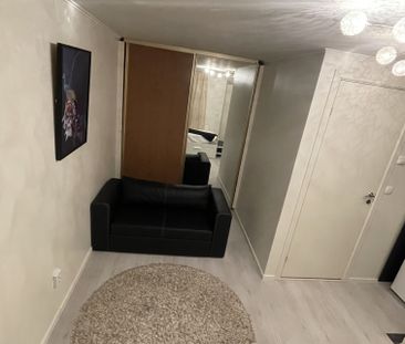 Hammarbrinken, Hässelby - Photo 1