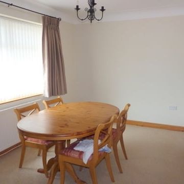 Westminster Drive, Bromborough - Photo 1