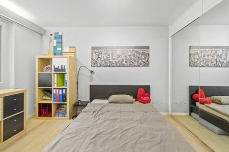 Votre nouvelle maison temporaire - maison individuelle individuelle dans un emplacement privilégié avec vue partielle sur le lac - Photo 3