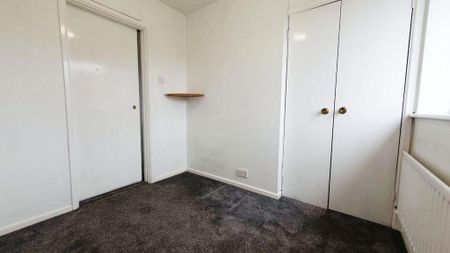 4 bedroom detached house to rent - Photo 5