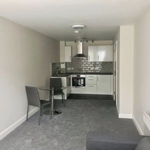 1 bedroom apartment to rent - Photo 2