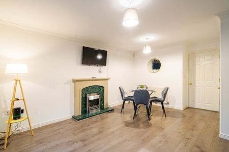 3 Bed Semi-Detached House, New Village Way, LS27 - Photo 4