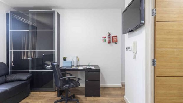 Deluxe Studio - Photo 1