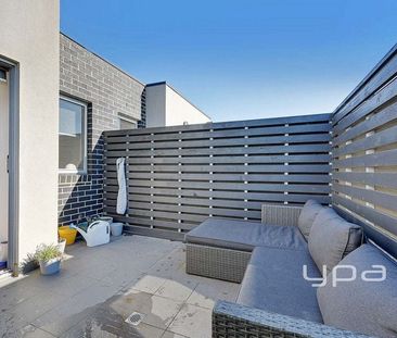 Perfect Location! - Photo 5