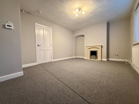 2 bedroom end of terrace house to rent - Photo 1