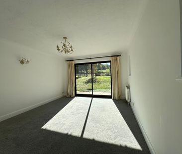 Juniper Hill, Old London Road Mickleham, Dorking - Photo 1
