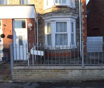 1 bed ground floor flat to rent in Victoria Road, Bridlington, YO15 - Photo 3