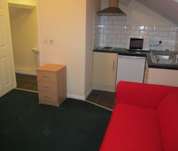 Studio to rent - Photo 5