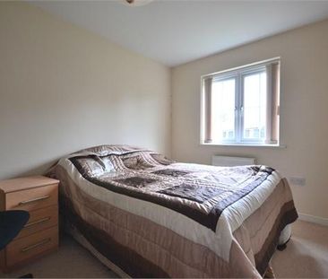 2 bedroom semi-detached house to rent - Photo 3