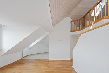 Top moderne Dachwohnung mit Galeriezimmer - Im Herzen von Flawil - Foto 4