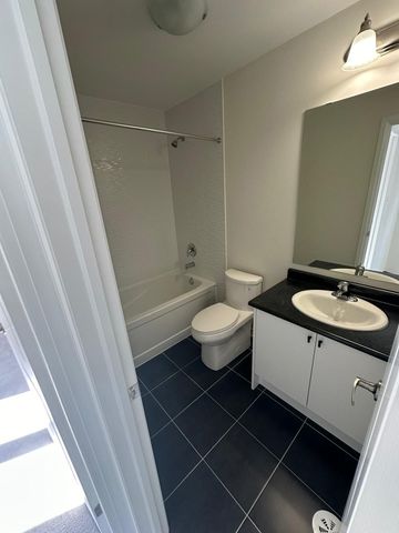 For Lease - 23 Bluebird Lane, Barrie, Ontario - Photo 3