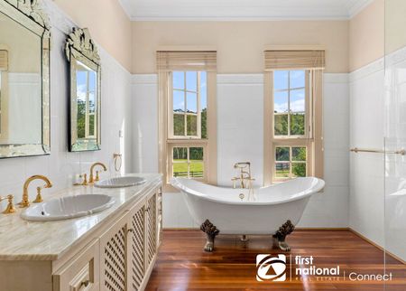A Elegant Oasis in Nature's Embrace - Discover Grandeur in the Heart of Rural Elegance - Photo 5