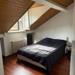 Charming 3-room apartment in the attic - Photo 2