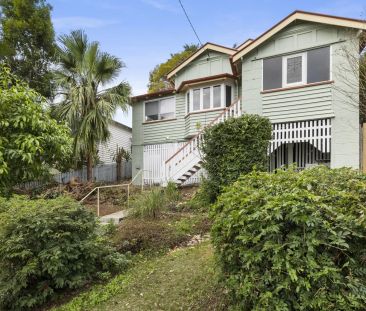 3 bedroom home with sleepout and large yard in perfect location - Photo 1