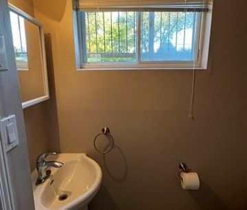 For Lease - 664 Breckenridge Road, Mississauga, Ontario - Photo 3