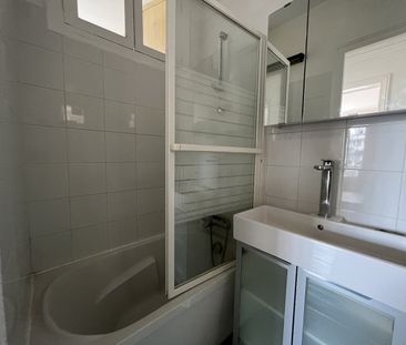 Location Appartement 3 pièces 50m² NEUILLY SUR SEINE 92200 - Photo 5