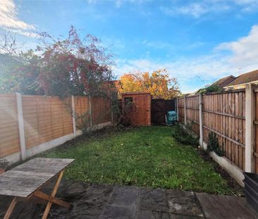 2 bedroom end of terrace house to rent - Photo 6