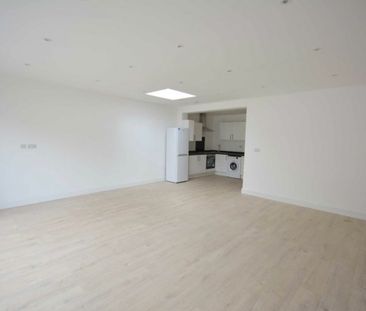 Watford Way, NW4, London - Photo 4