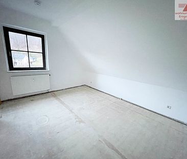 Schicke 3-Raum-Wohnung mit neuen Böden in Antonsthal - Foto 1