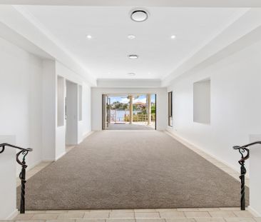 37 Oyster Cove Promenade, Helensvale. - Photo 5